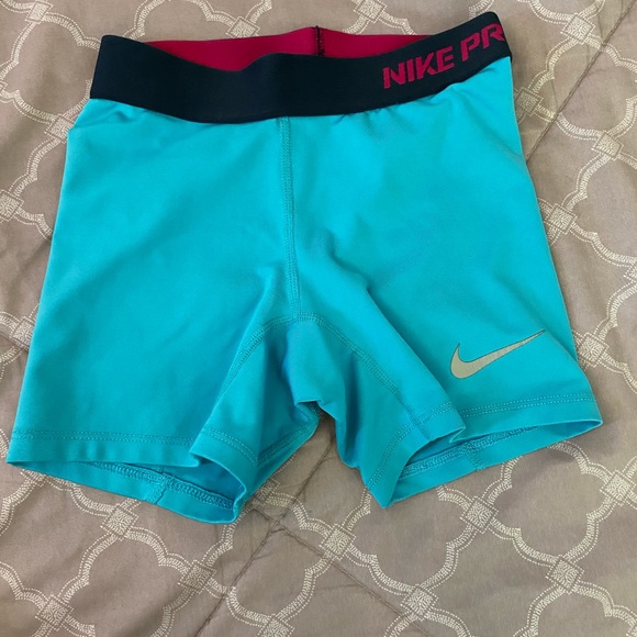 Nike | Shorts | Nike Pro Drifit 3 Inch 